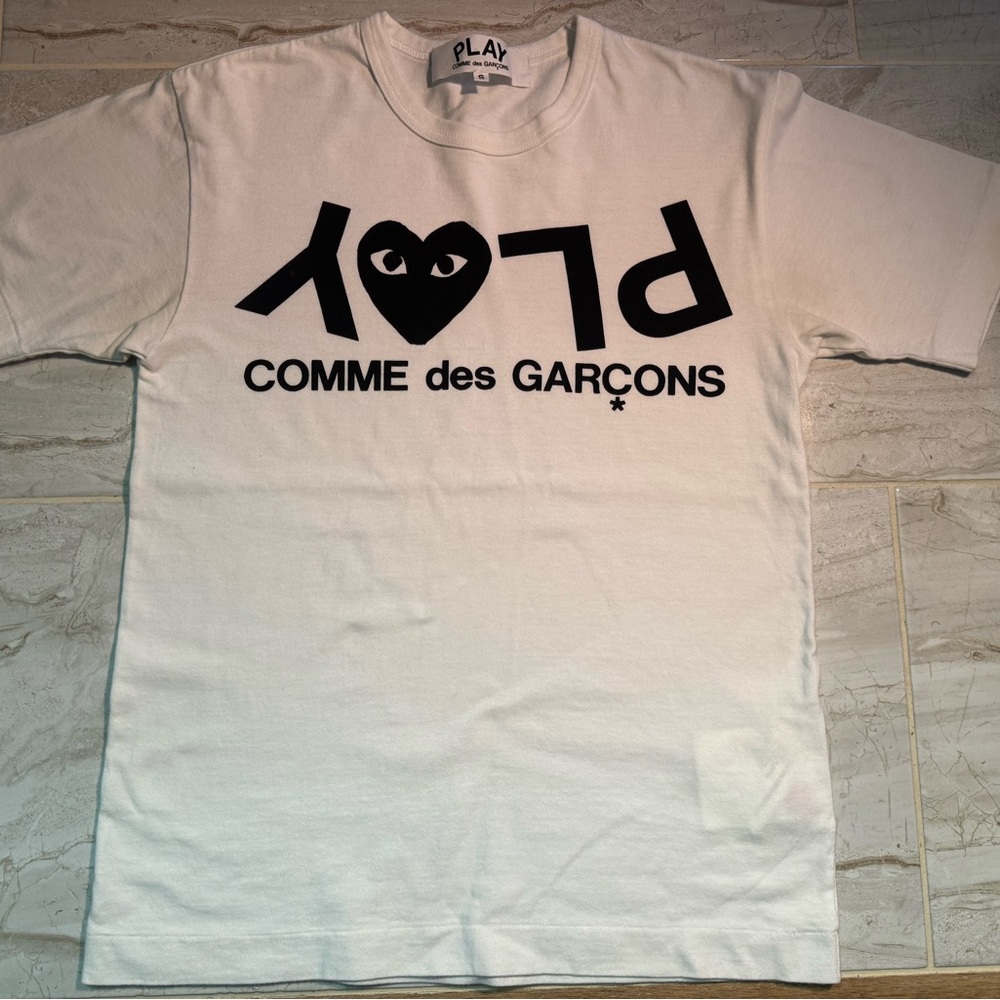 Comme des Garçons Play White T Shirt